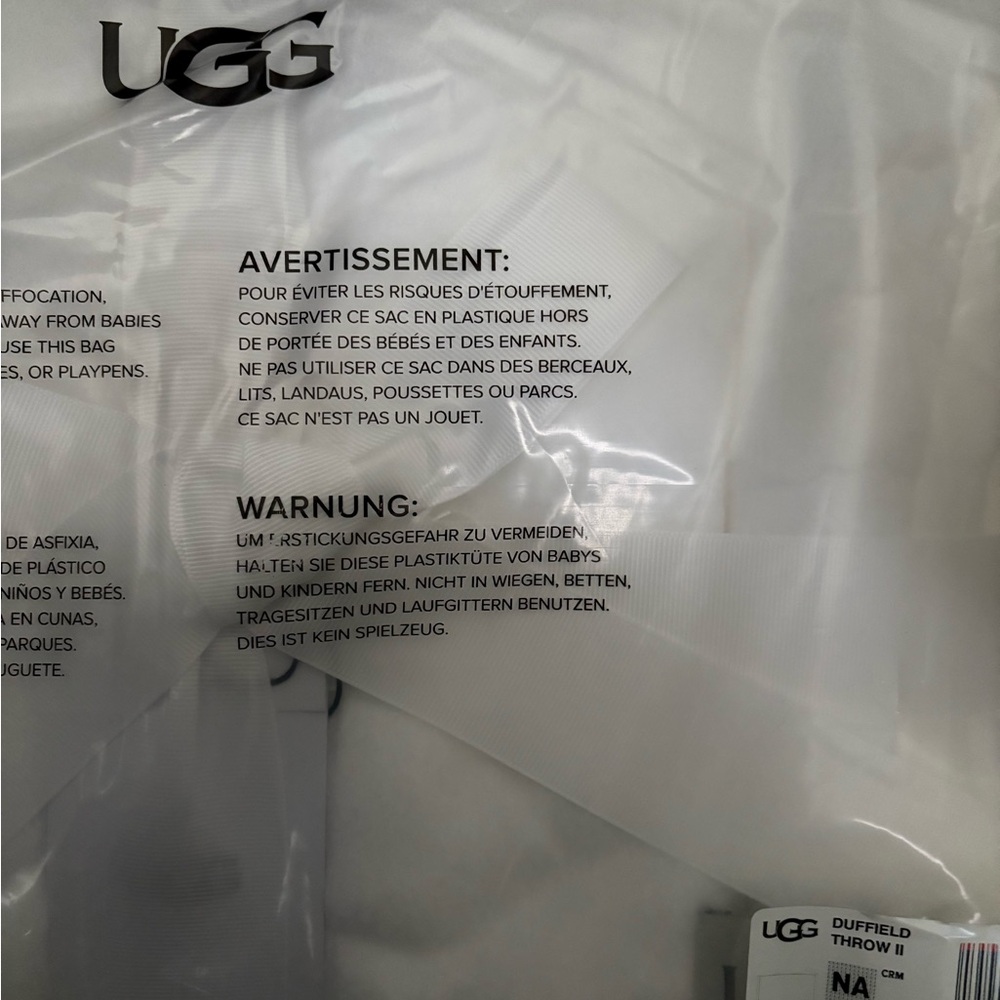Duffield Throw II
 Ugg new fleece blanket cream color - Picture 3 of 4